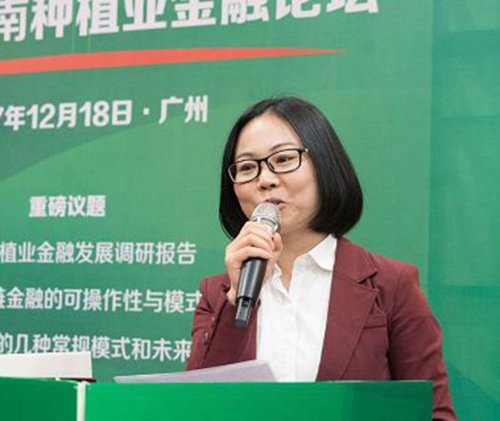 贺艳梅.jpg