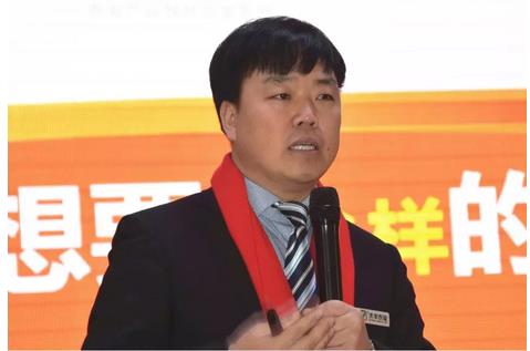 沃丰农业南方销售公司总经理王福磊.jpg