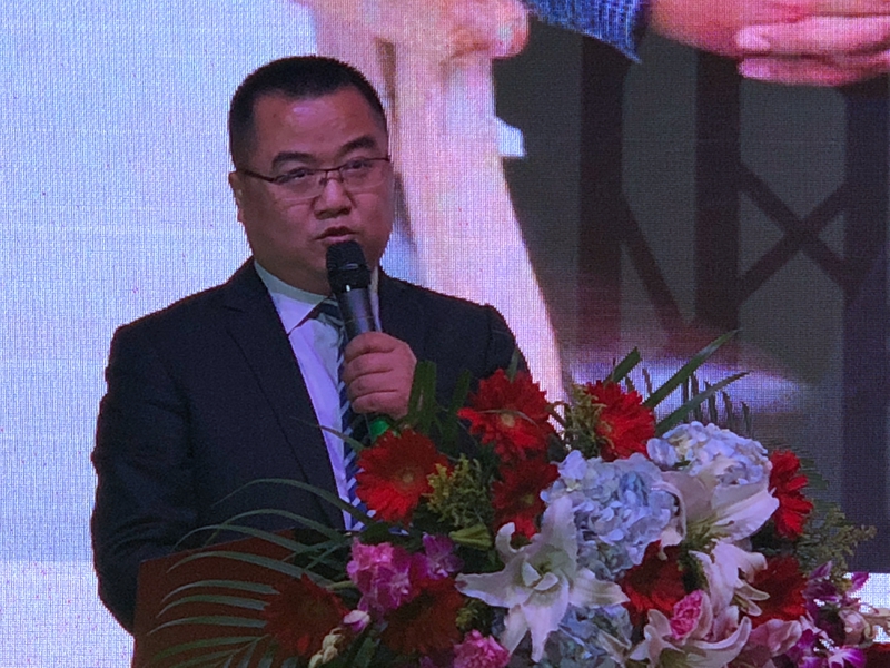 魏祥圣，这两张你选择1张用_副本.jpg